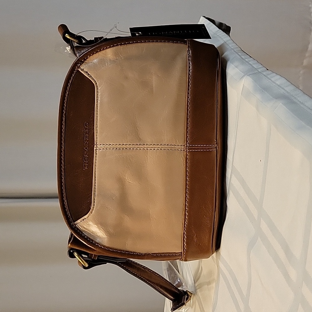 Tignanello NWT leather crossbody, Camel and tan